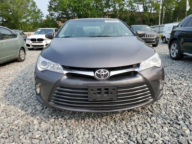  TOYOTA CAMRY 2017 Серый
