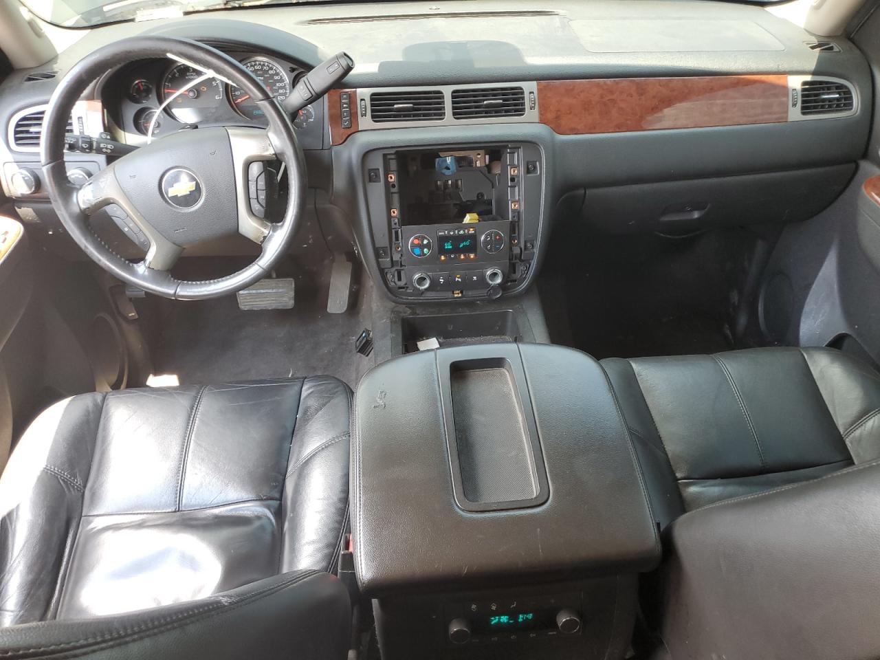 2011 Chevrolet Suburban K1500 Lt VIN: 1GNSKJE30BR209806 Lot: 62532065