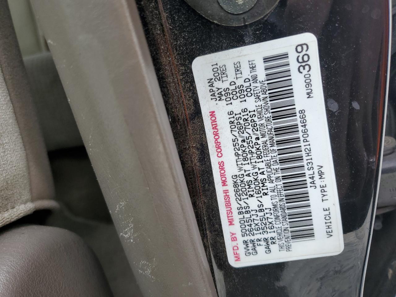2001 Mitsubishi Montero Sport Xls VIN: JA4LS31H21P064668 Lot: 60537105
