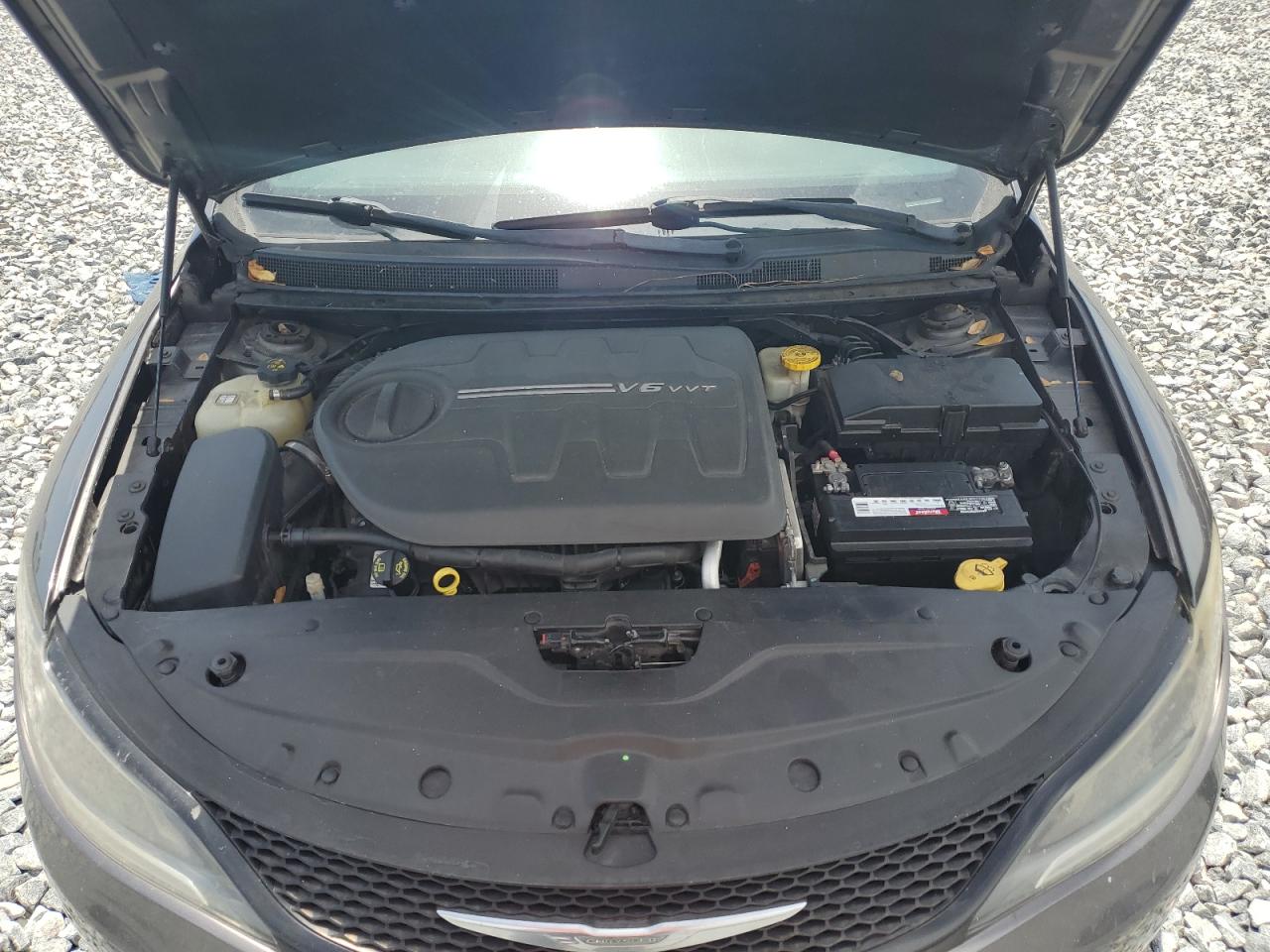 2015 Chrysler 200 S VIN: 1C3CCCBG5FN661555 Lot: 62961925