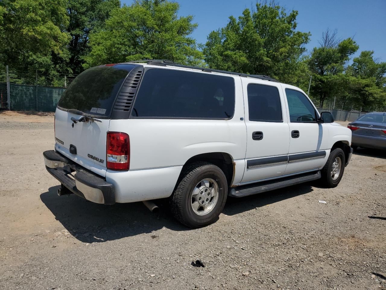 CHEVROLET SUBURBAN 2002 VIN 1GNFK16ZX2J297539 photo 3
