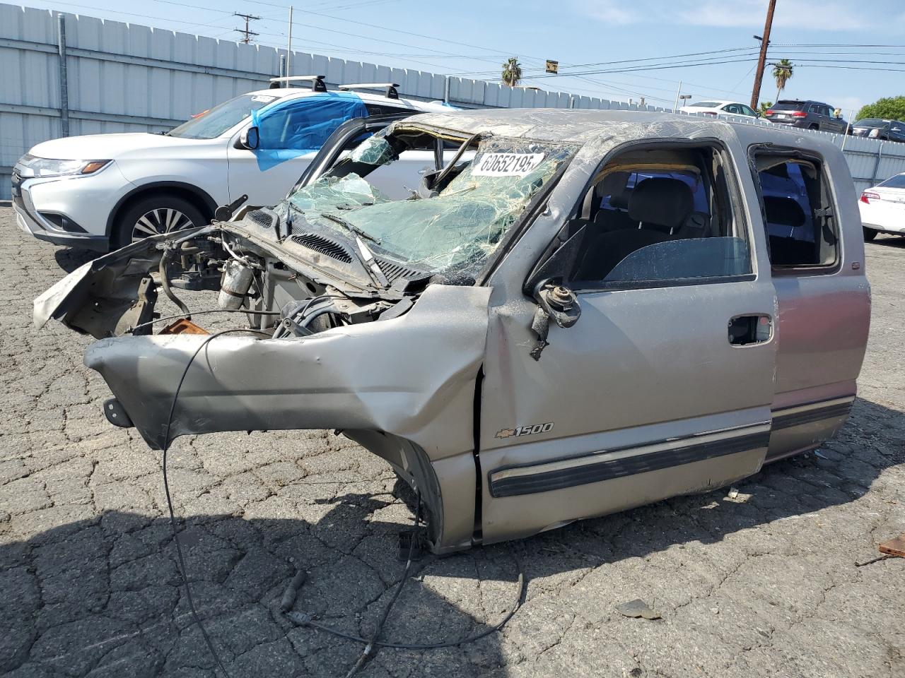 1999 Chevrolet Silverado C1500 იყიდება Colton-ში, CA - Stripped