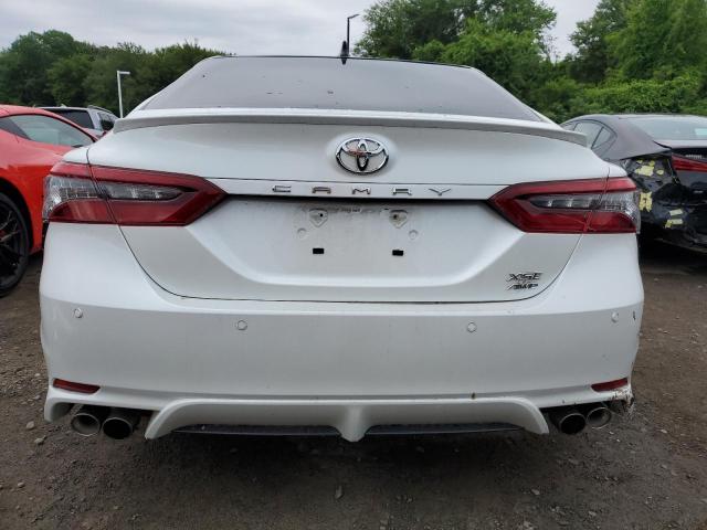  TOYOTA CAMRY 2023 Белы