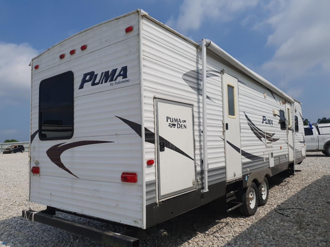 PUMA M28DB 2010 VIN 4X4TPUG26AP025382 photo 4
