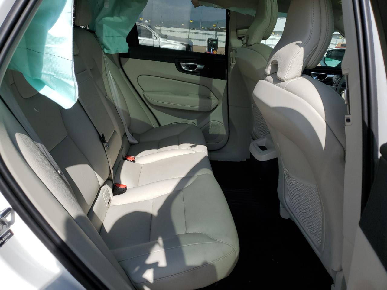 2021 Volvo Xc60 T5 Momentum VIN: YV4102RK0M1734008 Lot: 62036765