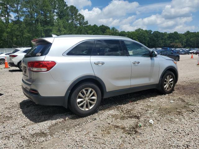  KIA SORENTO 2016 Srebrny