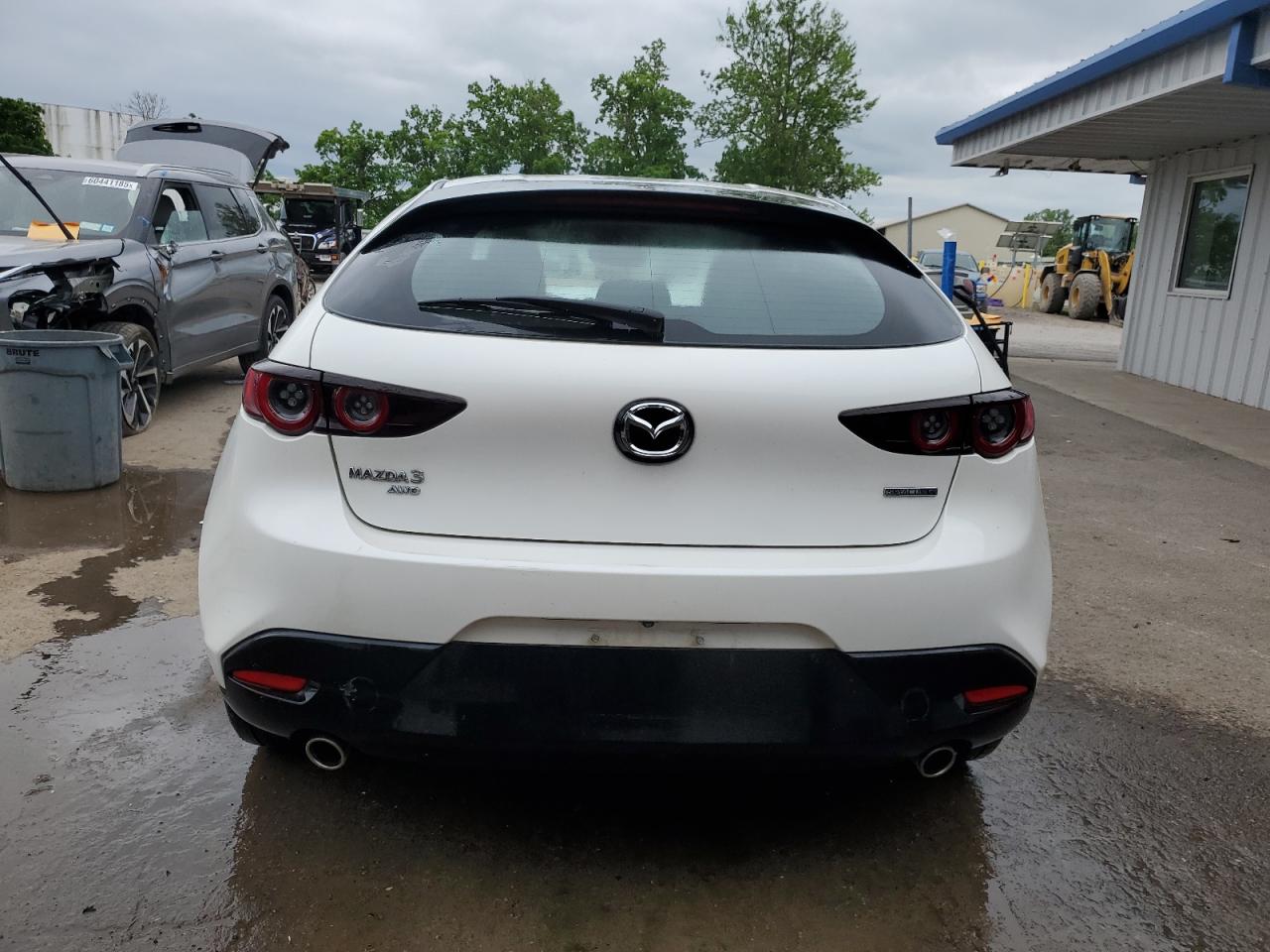 2021 Mazda 3 Select VIN: JM1BPBKL8M1326068 Lot: 60969705