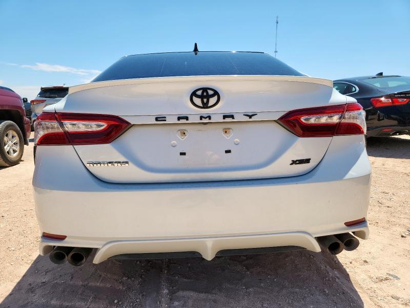  TOYOTA CAMRY 2020 Белы