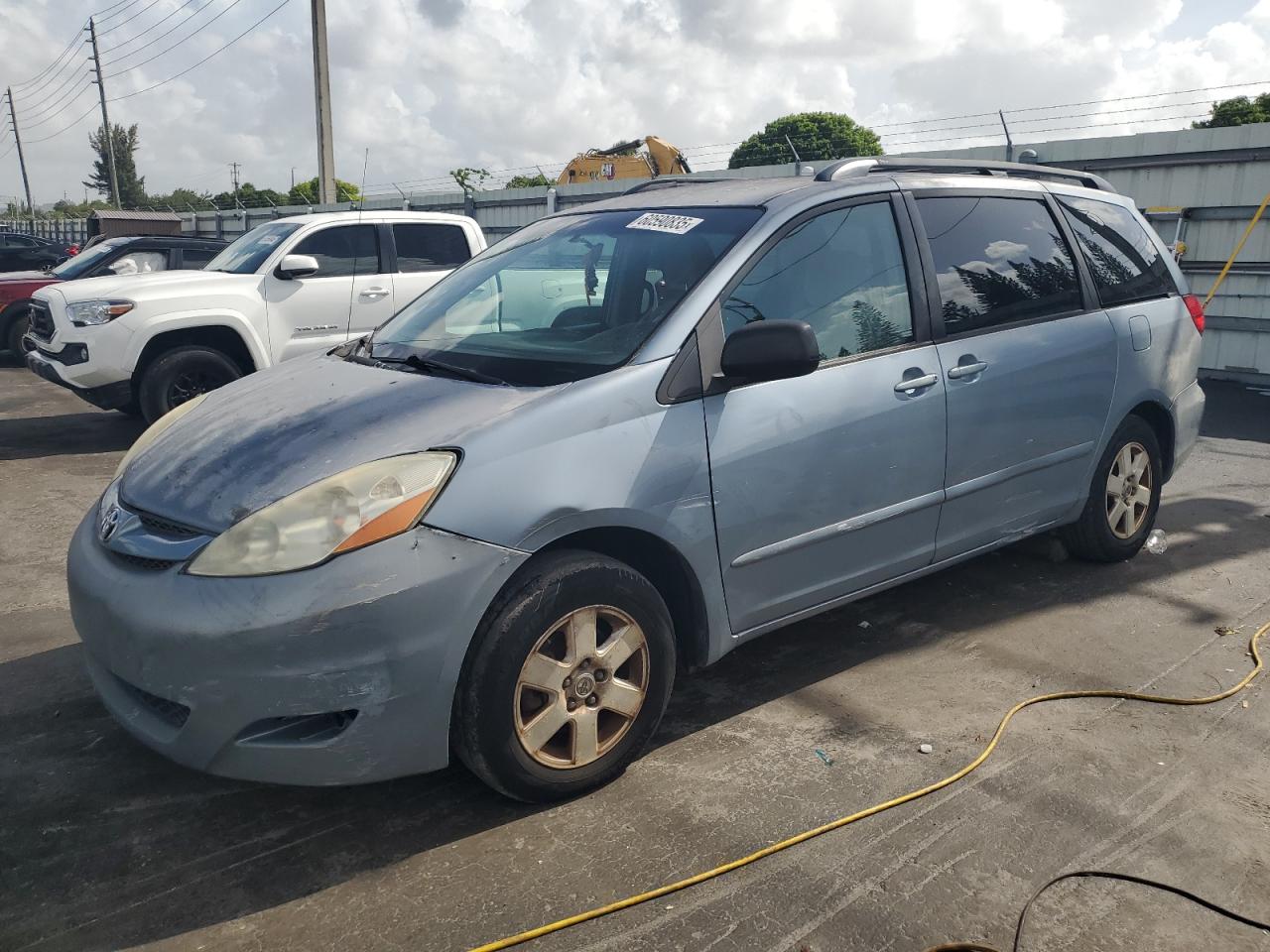 2010 Toyota Sienna Ce de vânzare în Miami, FL - All Over