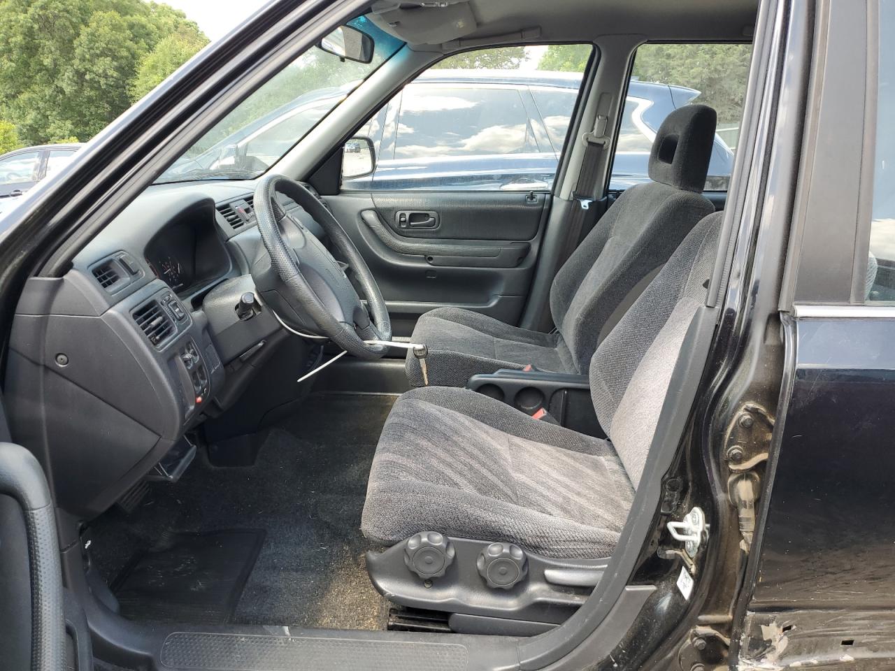 1999 Honda Cr-V Lx VIN: JHLRD1844XC024631 Lot: 60603085