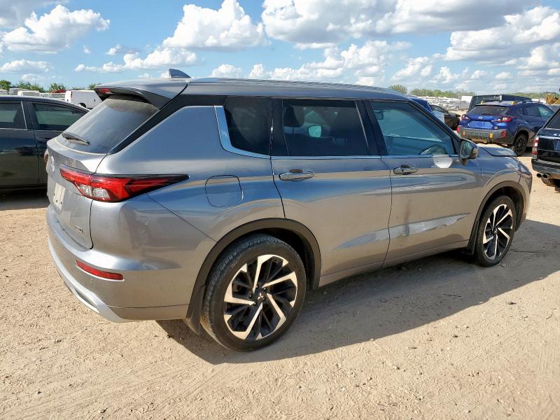  MITSUBISHI OUTLANDER 2022 Srebrny