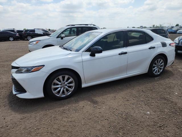  TOYOTA CAMRY 2018 Белы