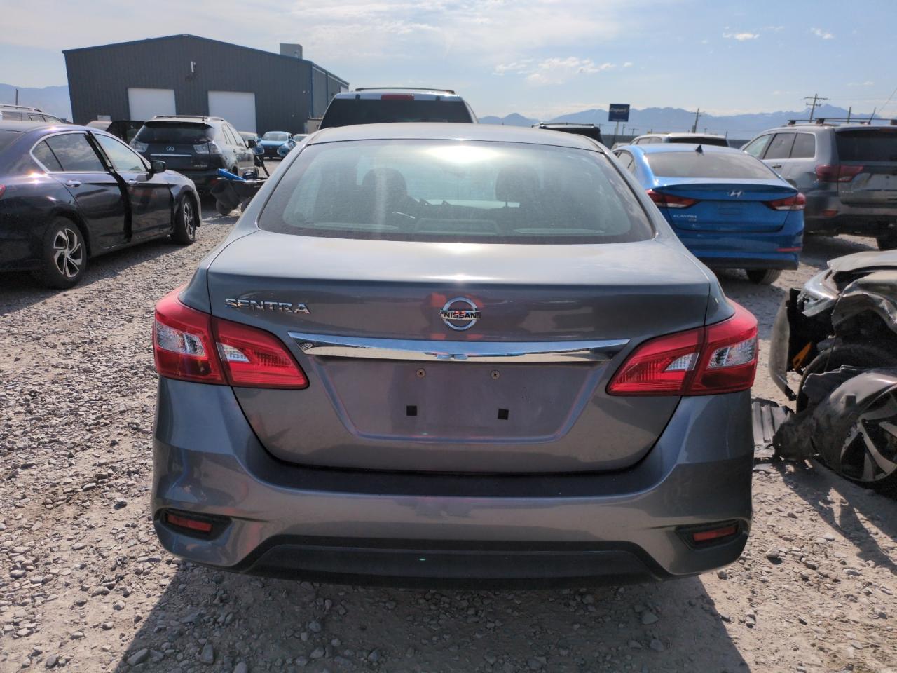 3N1AB7AP7HY399576 NISSAN SENTRA 2017