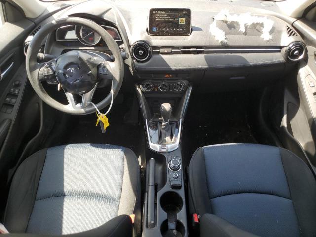  TOYOTA YARIS 2018 Srebrny