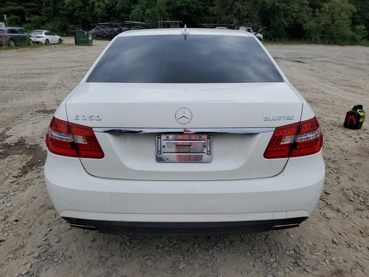 MERCEDES-BENZ E-CLASS 2011 VIN WDDHF2EB5BA457087 zdjęcie 6