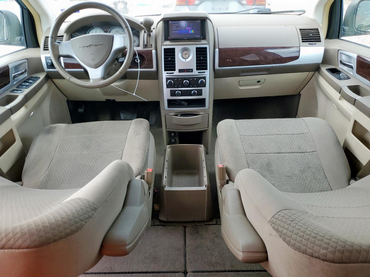 2010 Chrysler Town & Country Touring VIN: 2A4RR5D14AR149431 Lot: 62562475