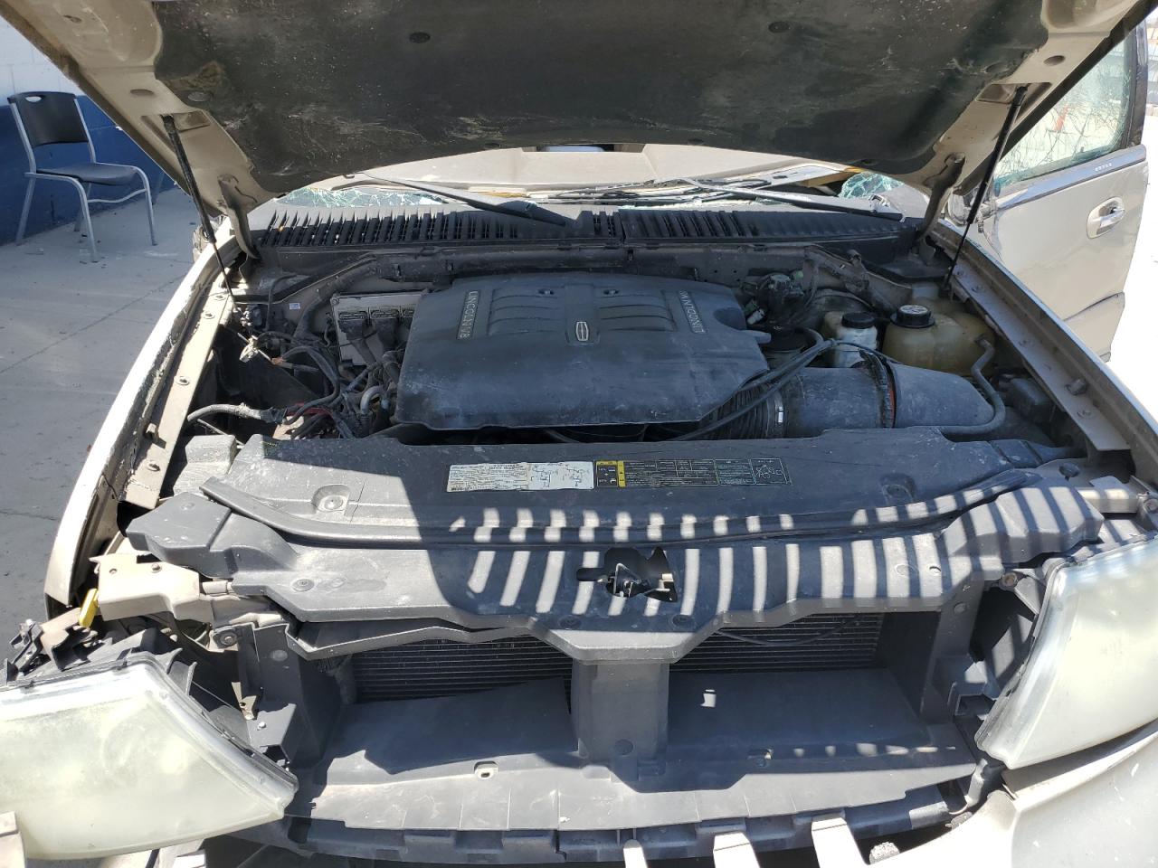 2004 Lincoln Navigator VIN: 5LMFU28R54LJ29068 Lot: 61758635