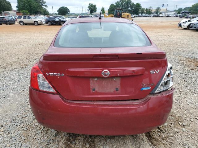 Седаны NISSAN VERSA 2013 Красный