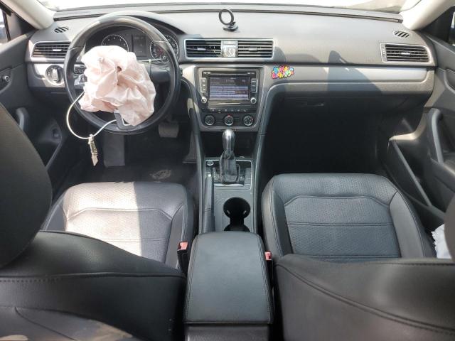  VOLKSWAGEN PASSAT 2015 Srebrny