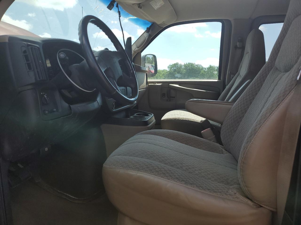 2005 GMC Savana G1500 VIN: 1GKFG15X551262491 Lot: 62782955