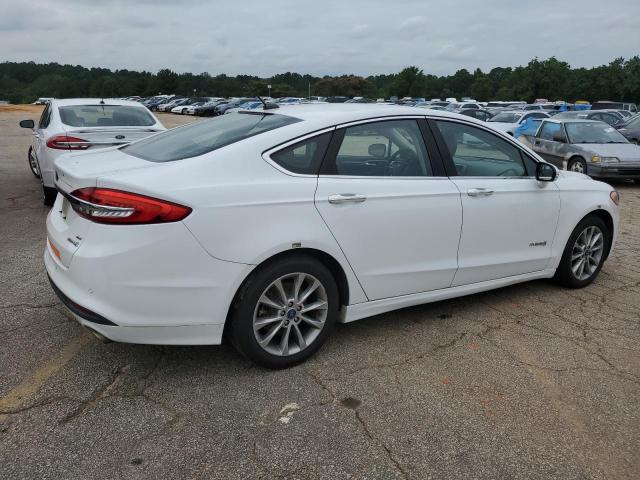 Седани FORD FUSION 2017 Білий