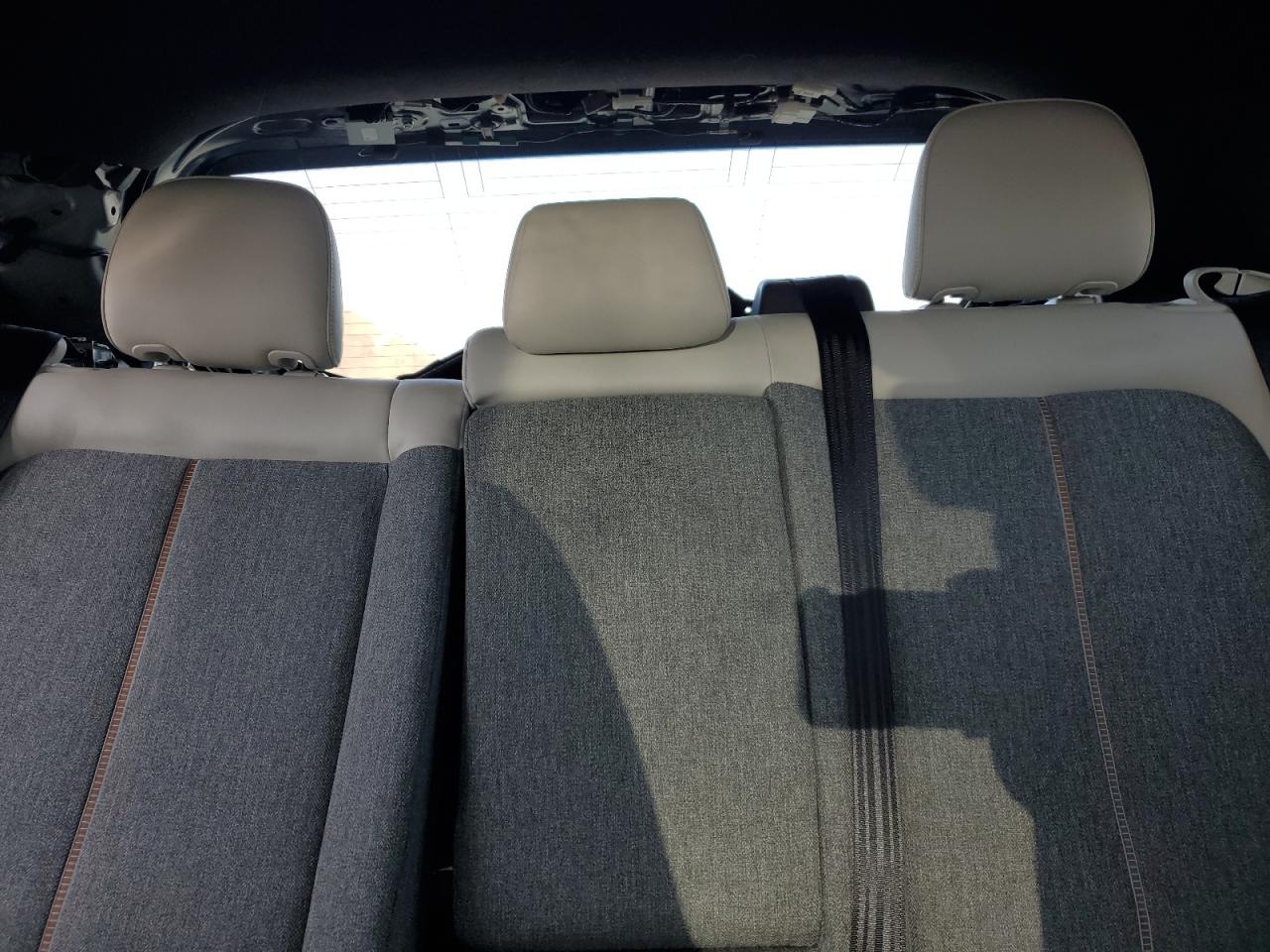 2022 Mazda Mx-30 Premium VIN: JM1DRACB7N0100677 Lot: 59330295