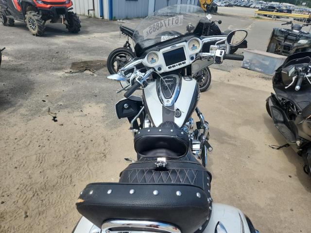 2020 INDIAN MOTORCYCLE CO. ROADMASTER   