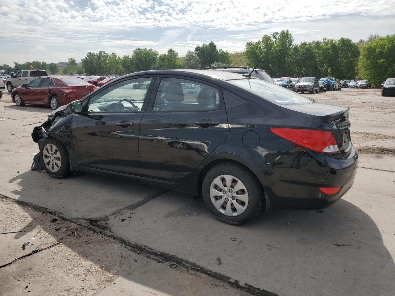 HYUNDAI ACCENT 2015 VIN KMHCT4AE4FU812064 фото 2
