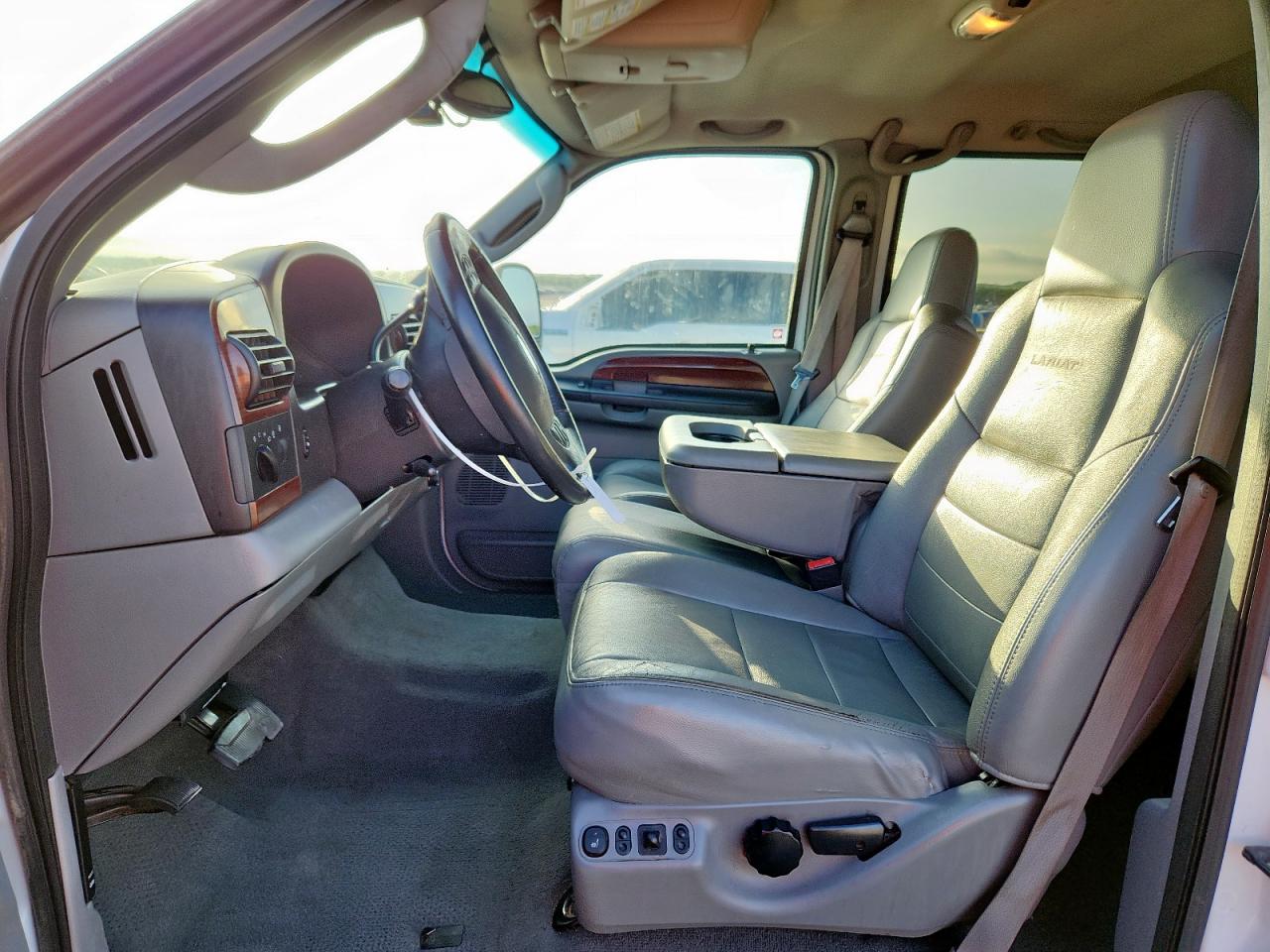 2005 Ford F350 Srw Super Duty VIN: 1FTWW31P95EB67697 Lot: 62560925