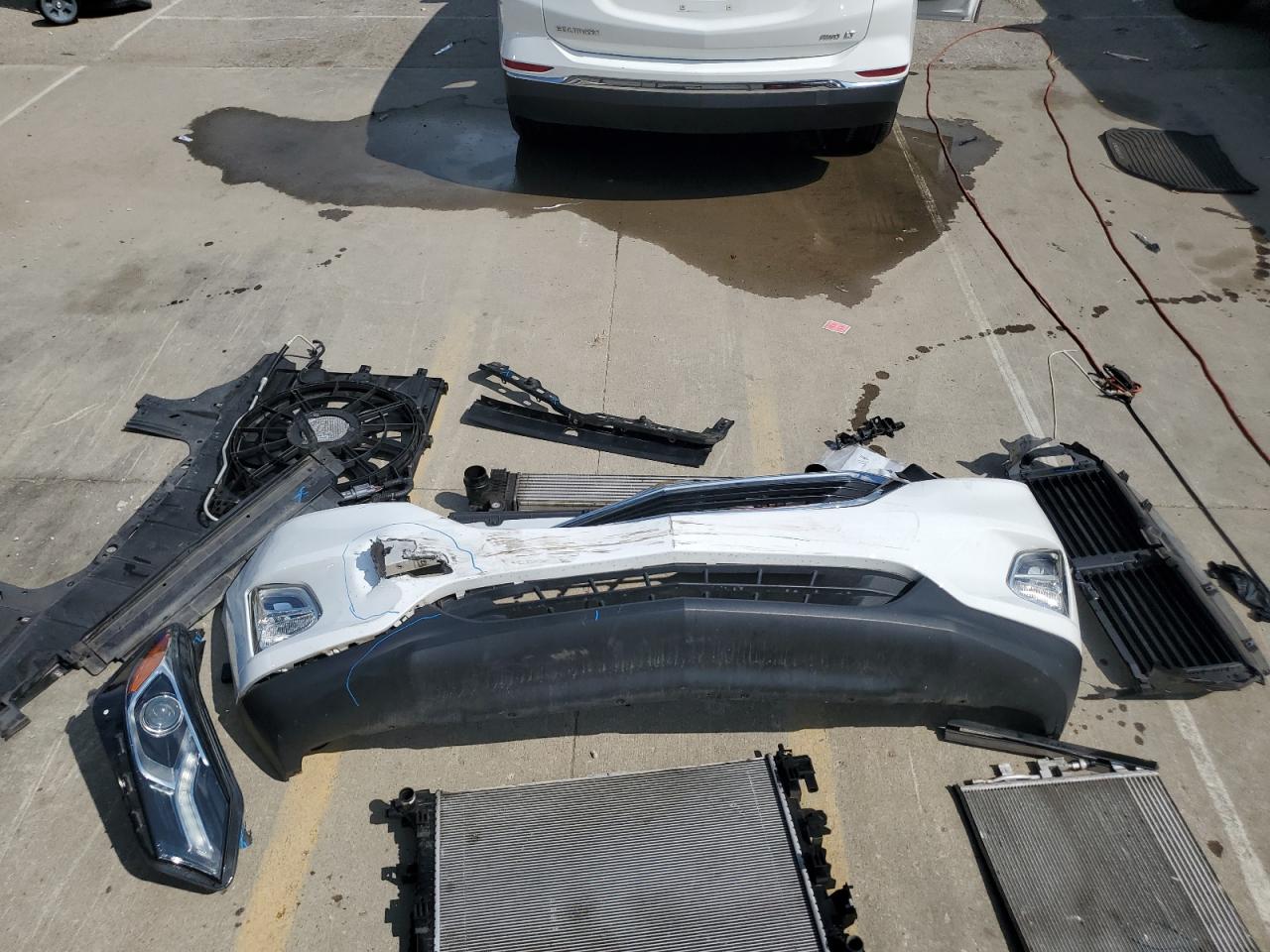 2019 Chevrolet Equinox Lt VIN: 2GNAXUEV9K6153666 Lot: 63062375