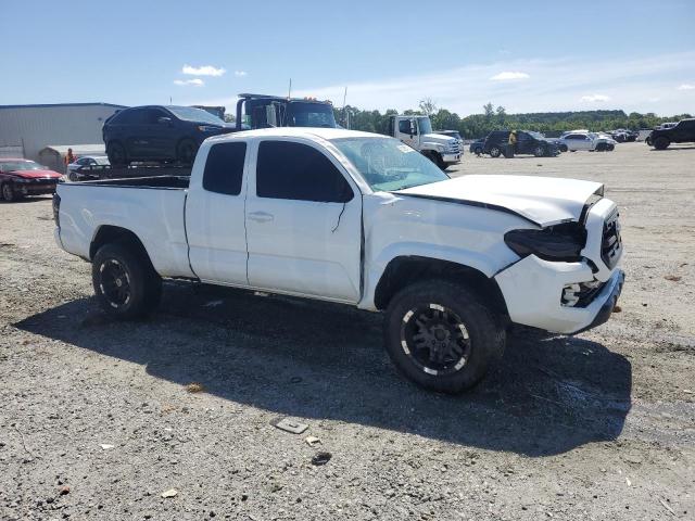  TOYOTA TACOMA 2017 Белы