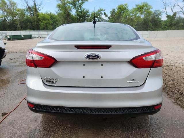  FORD FOCUS 2014 Srebrny