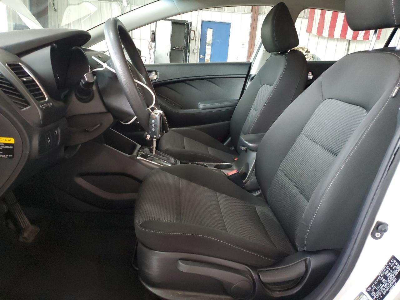 2017 Kia Forte Lx VIN: 3KPFK4A75HE097013 Lot: 63041325