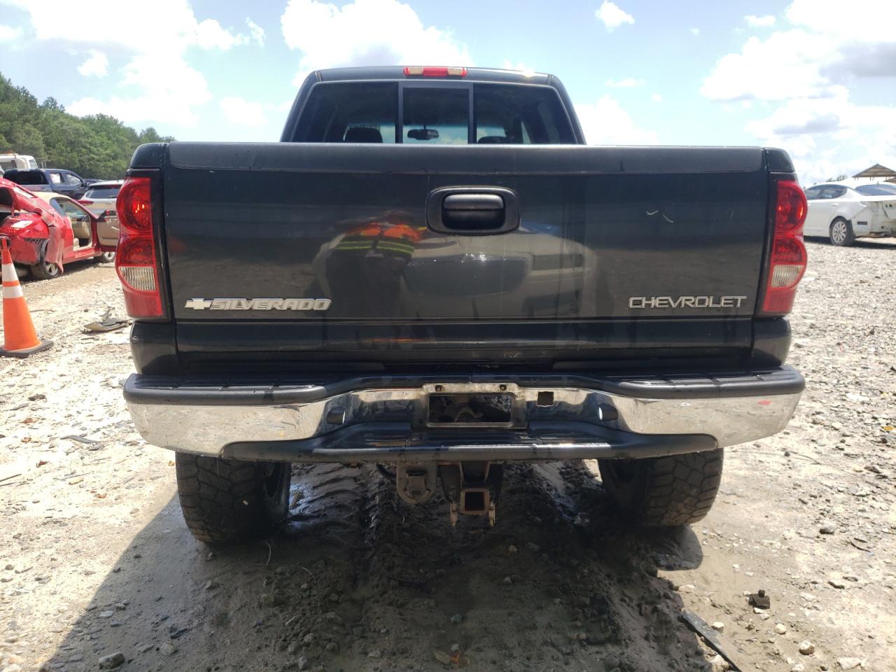 2005 Chevrolet Silverado K2500 Heavy Duty VIN: 1GCHK232X5F869960 Lot: 62189465