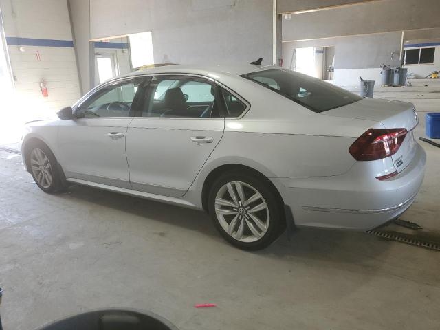  VOLKSWAGEN PASSAT 2017 Silver