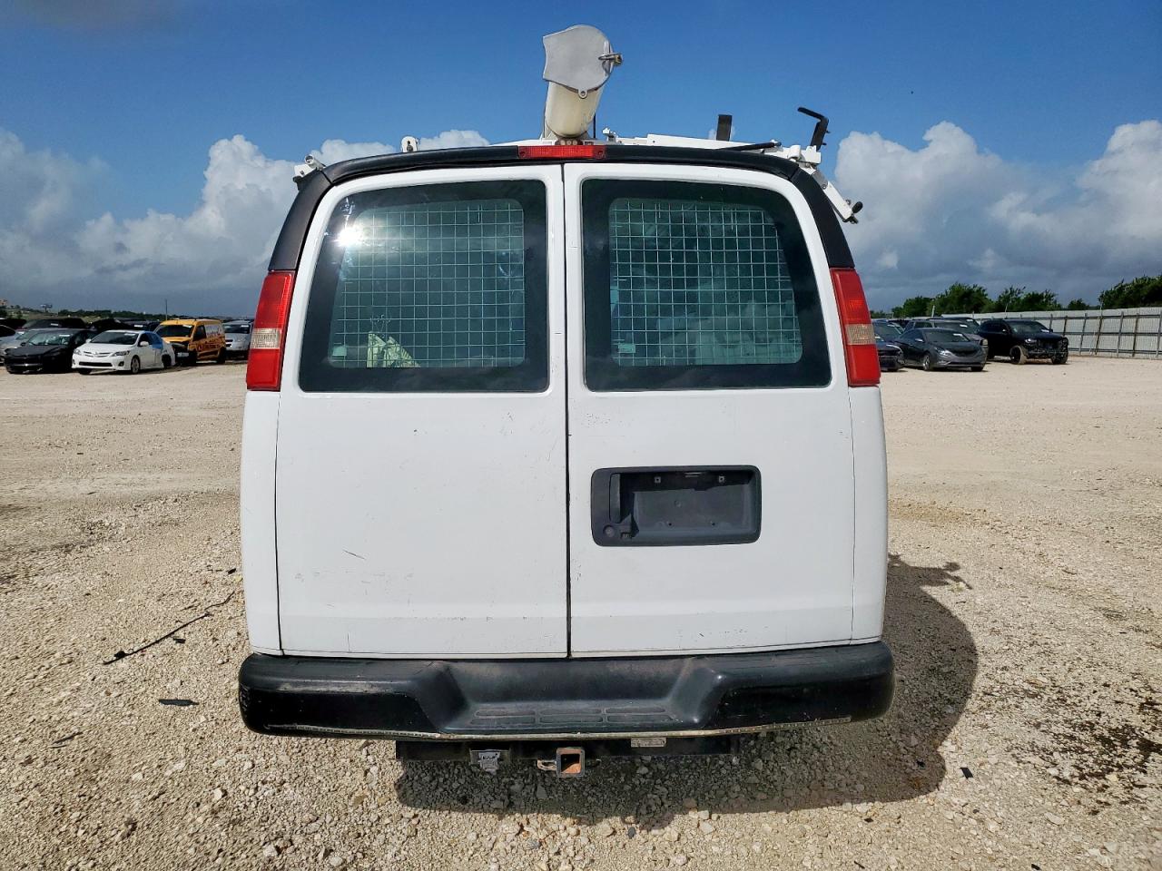 2013 Chevrolet Express G2500 VIN: 1GCWGFCA2D1902825 Lot: 60119575