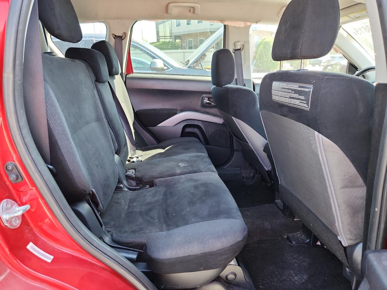 2009 Mitsubishi Outlander Es VIN: JA4LT21WX9Z007270 Lot: 61353815