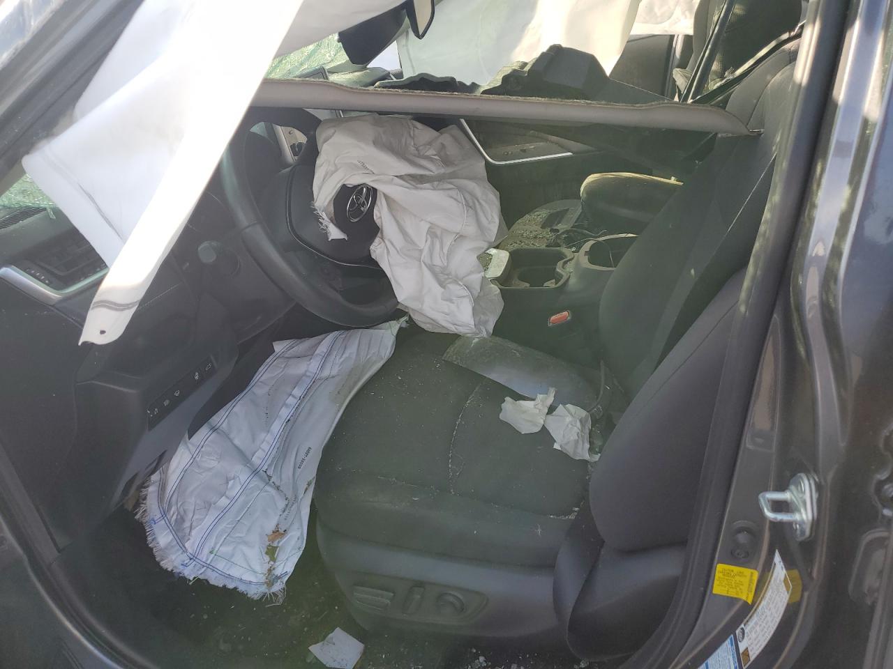 2020 Toyota Rav4 Xle VIN: JTMRWRFV1LD057270 Lot: 61754695