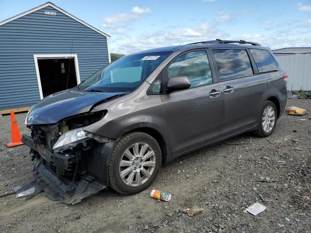 2013 Toyota Sienna Xle  