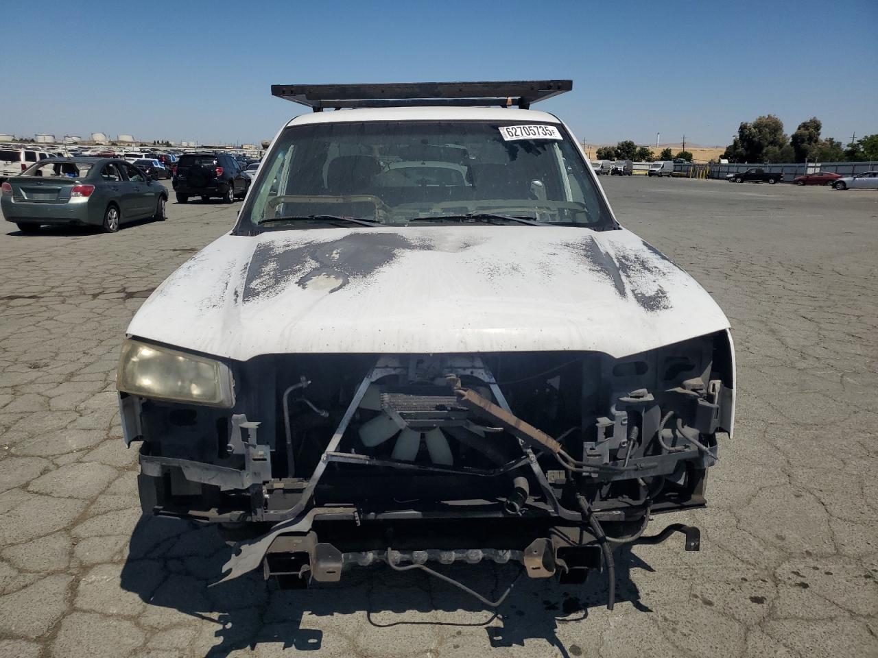 CHEVROLET ALL Models 2004 VIN 1GCHC29U64E303823 фото 5