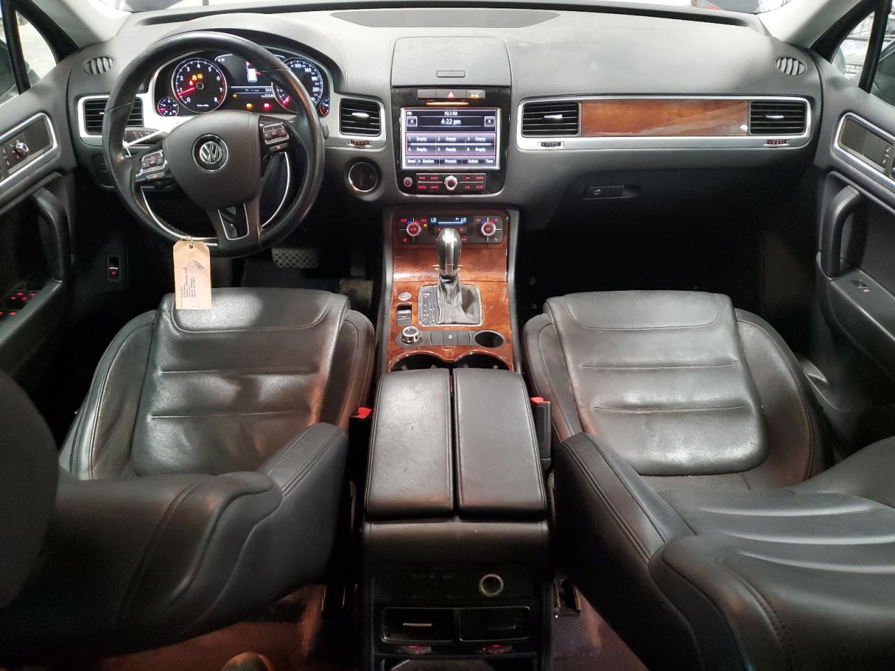 2013 Volkswagen Touareg V6 VIN: WVGDF9BP7DD000957 Lot: 62261895