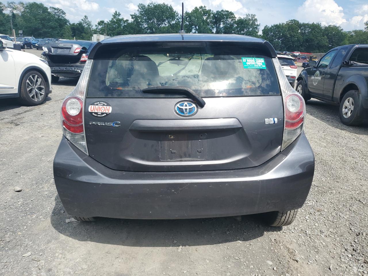 2014 Toyota Prius C VIN: JTDKDTB33E1083835 Lot: 61735835