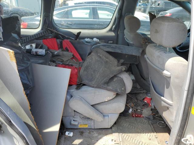 2002 TOYOTA SIENNA CE  