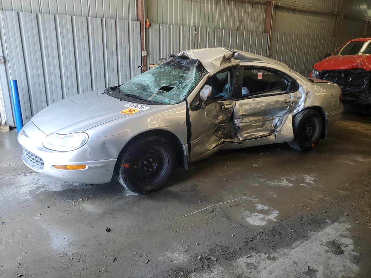 1C3HD46R31H648633 CHRYSLER LHS Photo 1