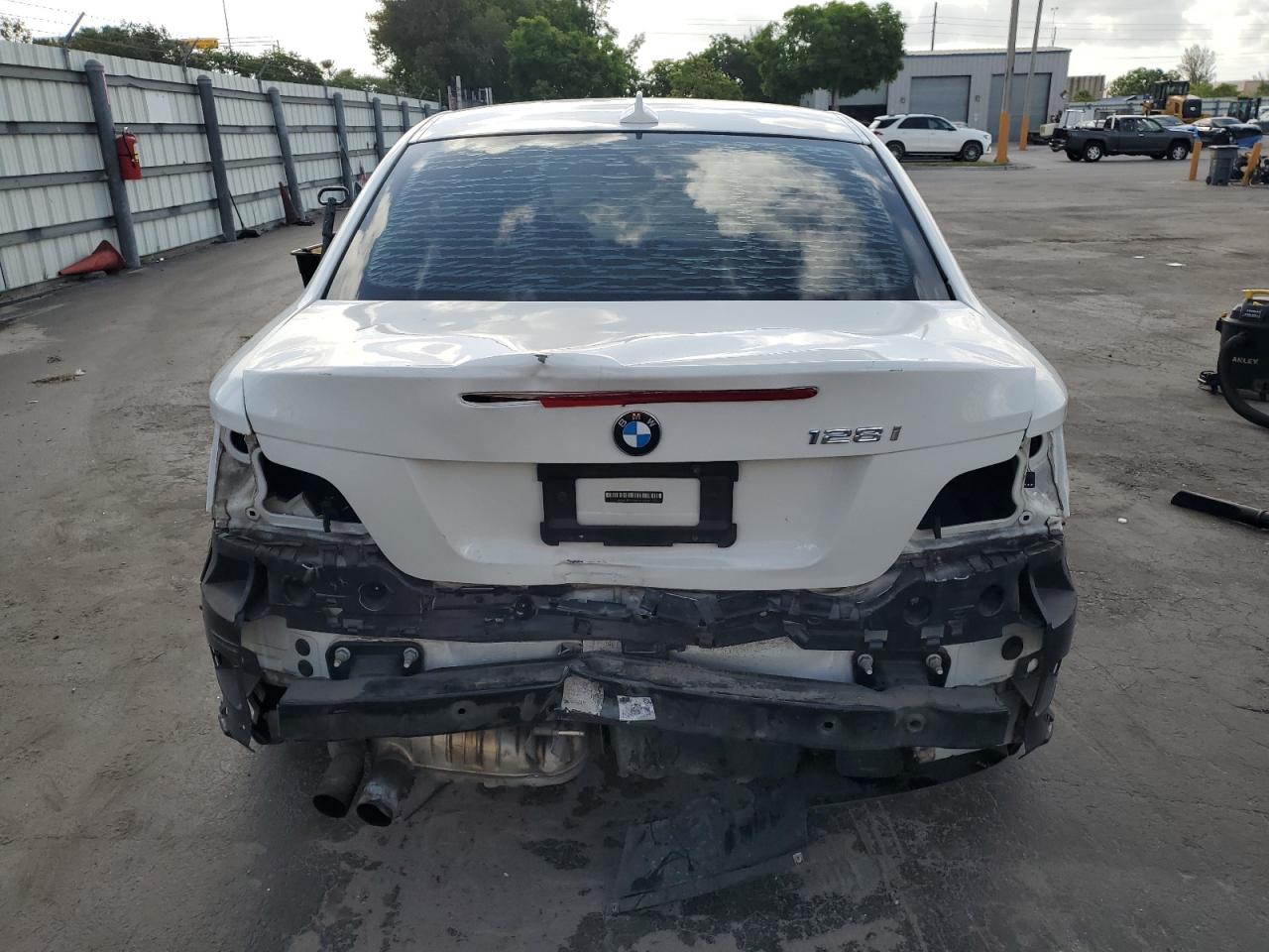 2011 BMW 128 I VIN: WBAUP7C56BVP22024 Lot: 58429225