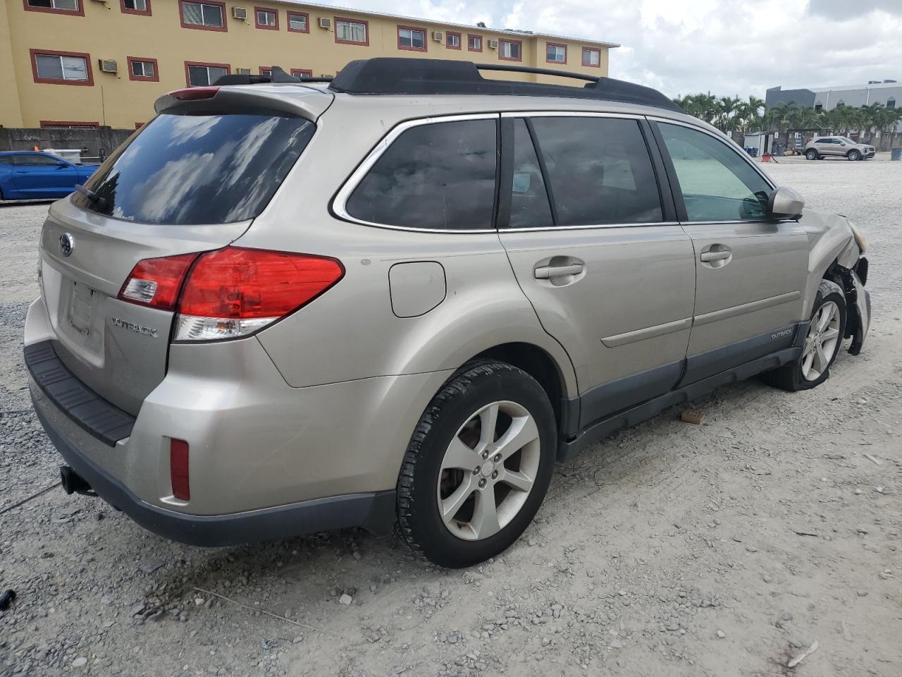 2014 Subaru Outback 2.5I Premium VIN: 4S4BRCCC8E3221191 Lot: 63076845