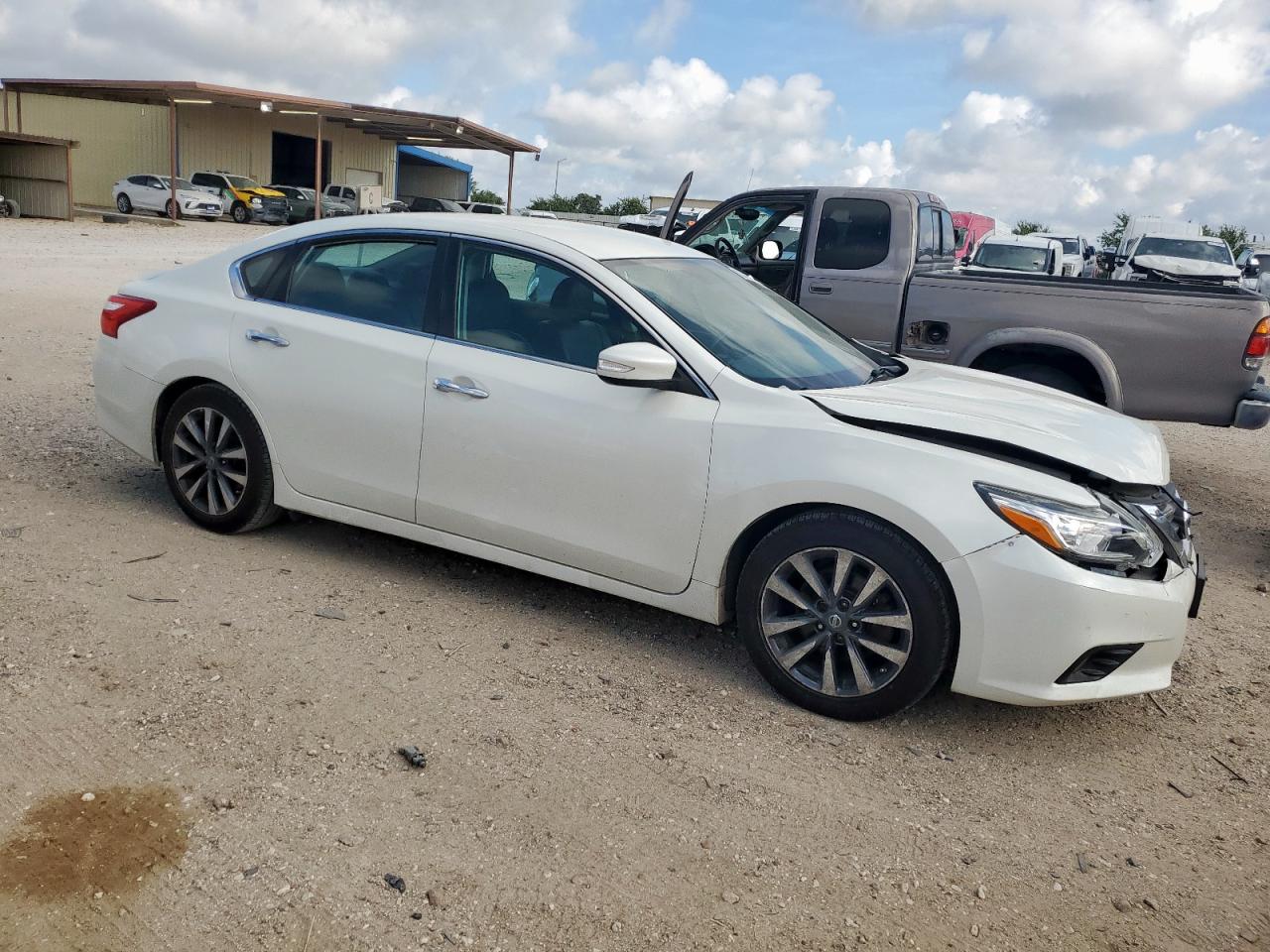 NISSAN ALTIMA 2017 VIN 1N4AL3AP1HC185734 фото 4