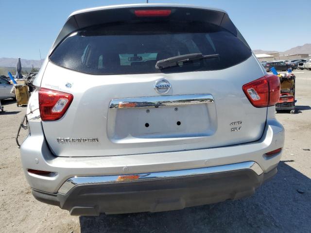  NISSAN PATHFINDER 2018 Srebrny
