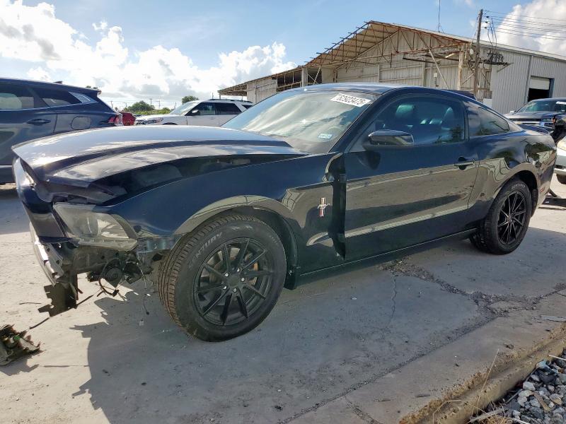 2013 Ford Mustang   