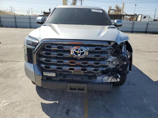  TOYOTA TUNDRA 2023 Srebrny